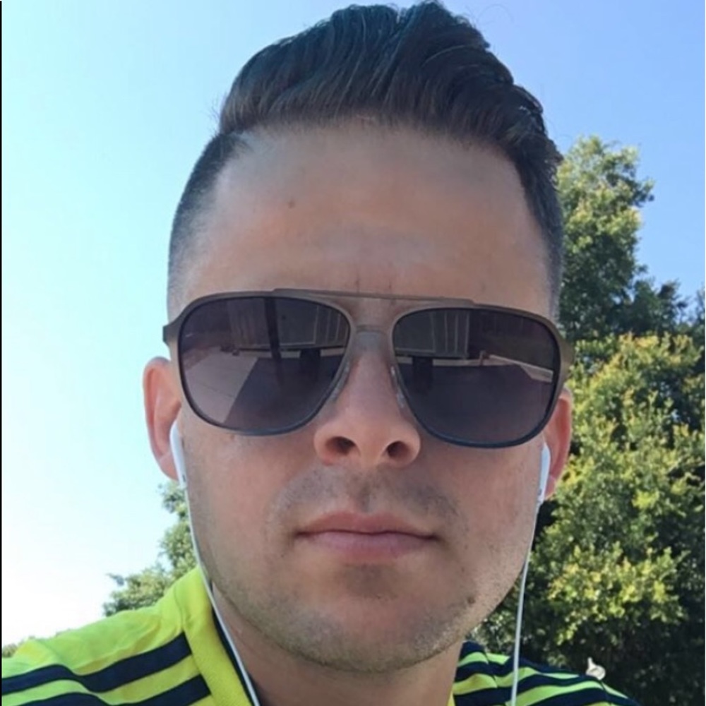 Meet your Posher, Jorge